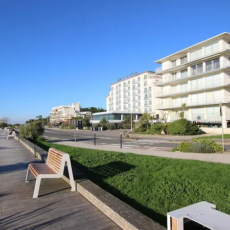 Confortable Duplex Avec Terrasse, Proche Et Commerces - St Brevin L'océan - Fr-1-364-43 Appartement *