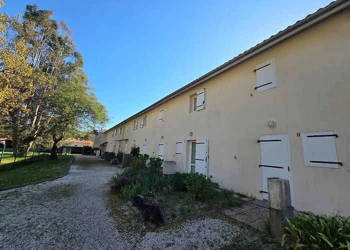 Confortable Duplex Avec Terrasse, Proche Et Commerces - St Brevin L'ocean - Fr-1-364-43 * سانت-بريفين-لي-بان